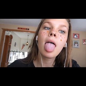 Meet your Posher, Hannah